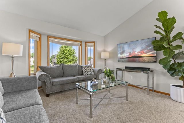 22486 Cantrel Way, Farmington, MN 55024