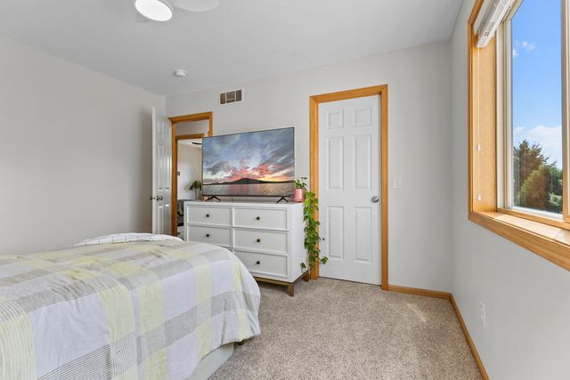 22486 Cantrel Way, Farmington, MN 55024