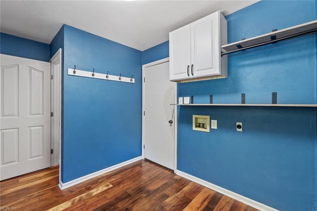 917 Barrington CT, Chesapeake, VA 23322