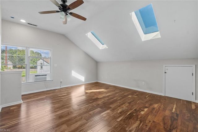 917 Barrington CT, Chesapeake, VA 23322