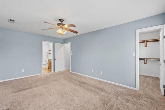 917 Barrington CT, Chesapeake, VA 23322