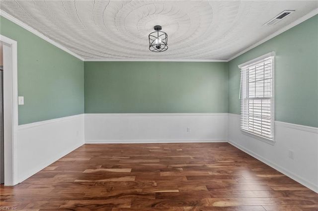 917 Barrington CT, Chesapeake, VA 23322