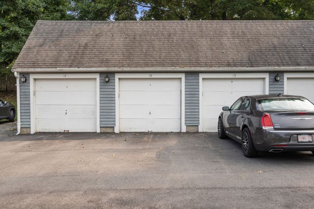 31 Blithewood Ave 205, Worcester, MA 01604