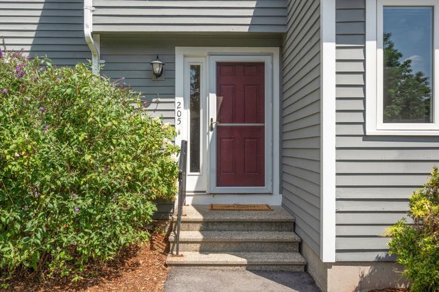 31 Blithewood Ave 205, Worcester, MA 01604