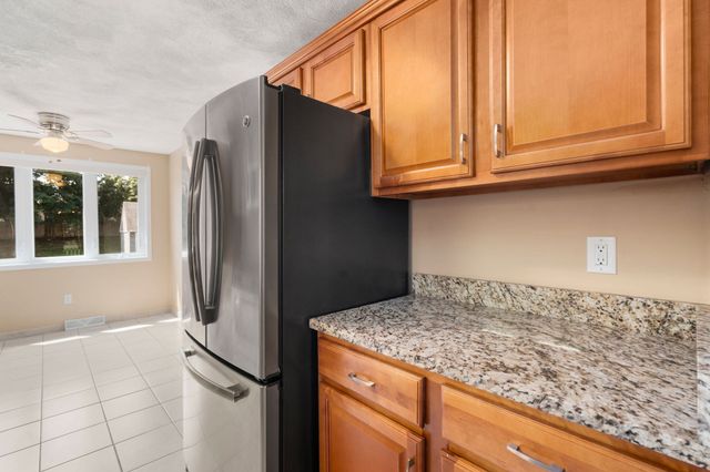 31 Blithewood Ave 205, Worcester, MA 01604