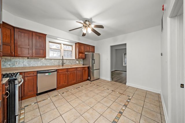 3227 S Wells Street Coachhouse, Chicago, IL 60616