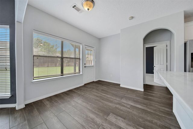 12802 Point Aquarius Boulevard, Willis, TX 77318