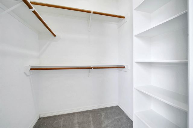 12802 Point Aquarius Boulevard, Willis, TX 77318