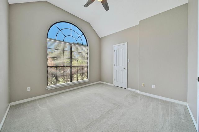 12802 Point Aquarius Boulevard, Willis, TX 77318