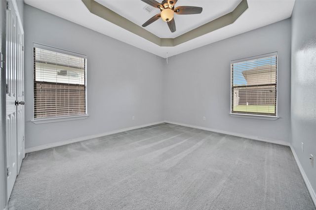 12802 Point Aquarius Boulevard, Willis, TX 77318