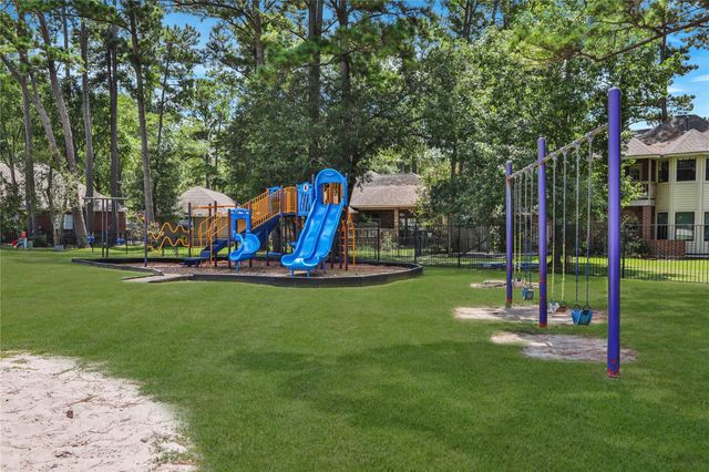 12802 Point Aquarius Boulevard, Willis, TX 77318