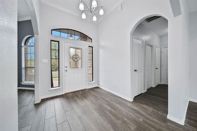 12802 Point Aquarius Boulevard, Willis, TX 77318