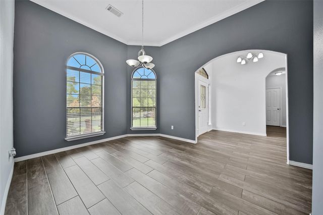 12802 Point Aquarius Boulevard, Willis, TX 77318