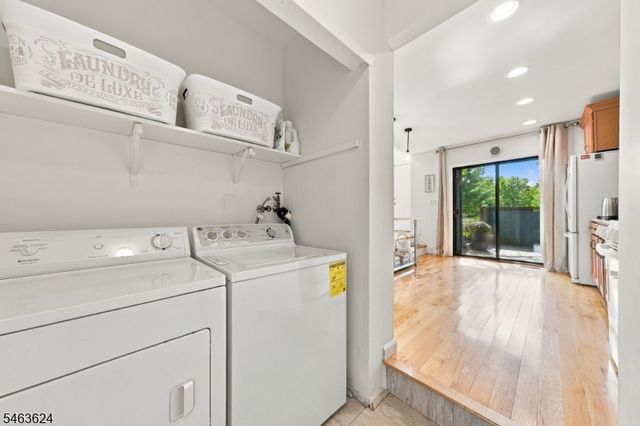 27 Chestnut Ct, Bernards Twp., NJ 07920
