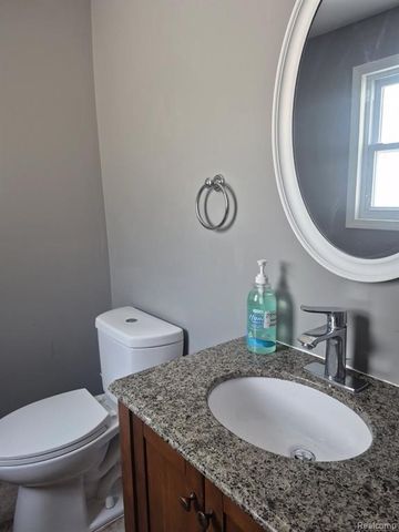 21160 Kipling Street, Oak Park, MI 48237