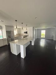 10915 Ella Lee Lane, Houston, TX 77042