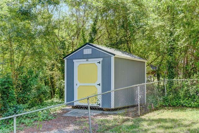 1656 Arrow Wood Road, Asheboro, NC 27205