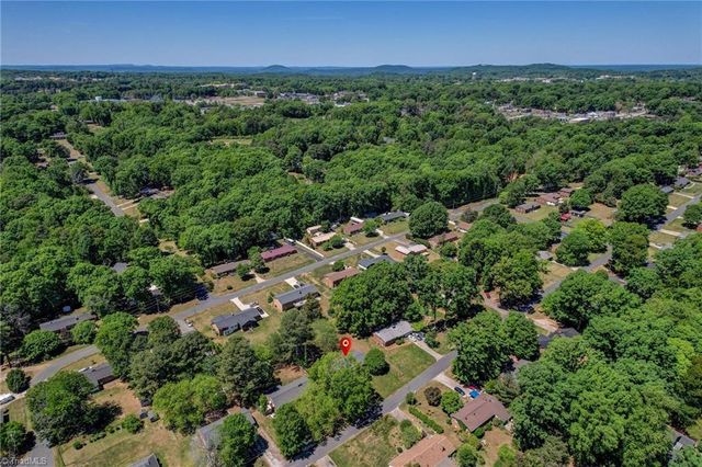 1656 Arrow Wood Road, Asheboro, NC 27205