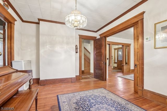 37 Gould Pl, Caldwell Boro Twp., NJ 07006