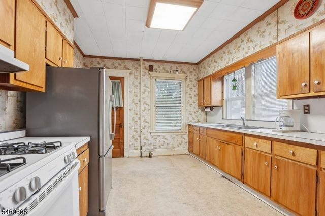 37 Gould Pl, Caldwell Boro Twp., NJ 07006
