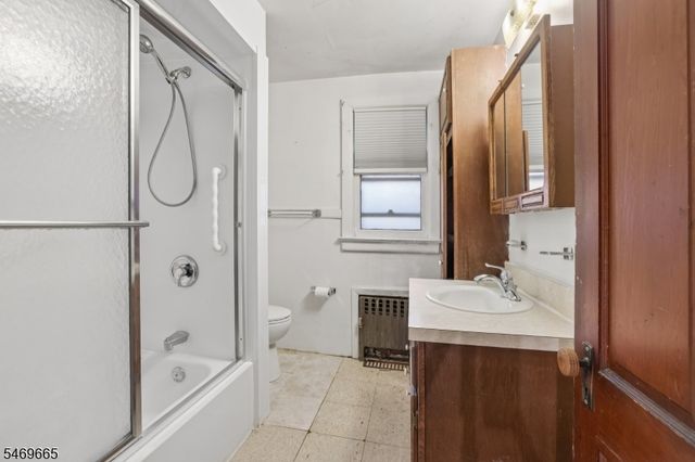 37 Gould Pl, Caldwell Boro Twp., NJ 07006