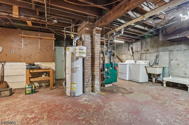 37 Gould Pl, Caldwell Boro Twp., NJ 07006