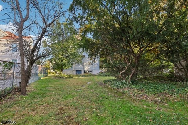 37 Gould Pl, Caldwell Boro Twp., NJ 07006
