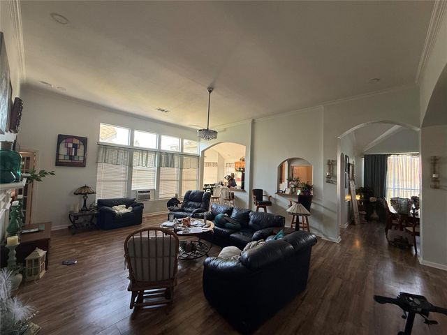 604 Jennifer Trail, Grand Prairie, TX 75052