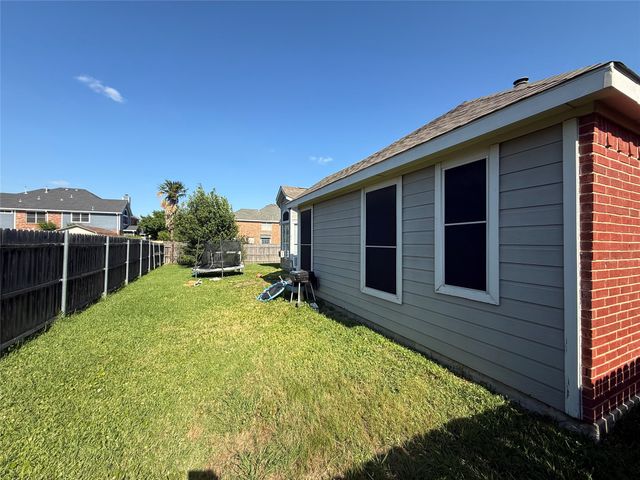 604 Jennifer Trail, Grand Prairie, TX 75052
