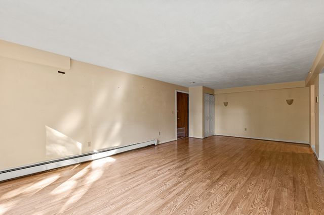 56 Townsend St B9, Abington, MA 02351