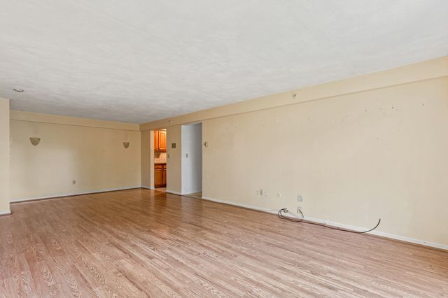 56 Townsend St B9, Abington, MA 02351