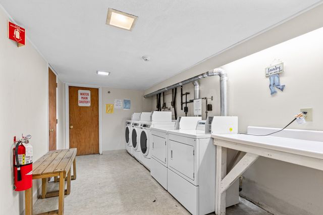 56 Townsend St B9, Abington, MA 02351