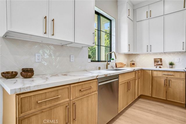 19350 Lanark Street, Reseda, CA 91335