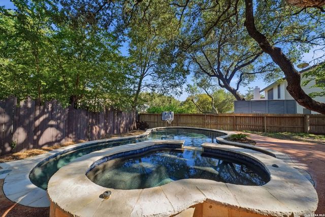 13030 HUNTERS BREEZE ST, San Antonio, TX 78230