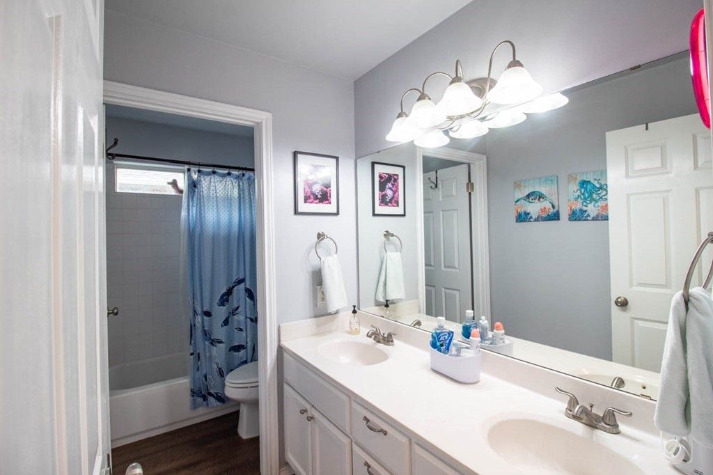 Image 13 of property listing at 1215 Dorchester Drive, San Angelo, TX 76901