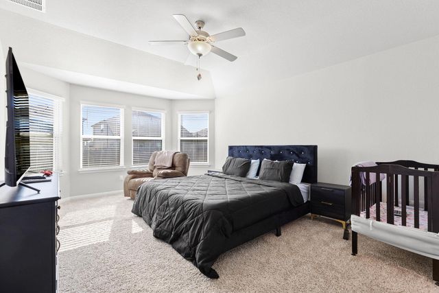 110 Greenspire Downs DR, Hutto, TX 78634