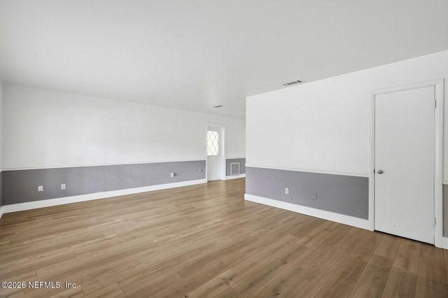 133 CRESTWOOD Avenue, Palatka, FL 32177