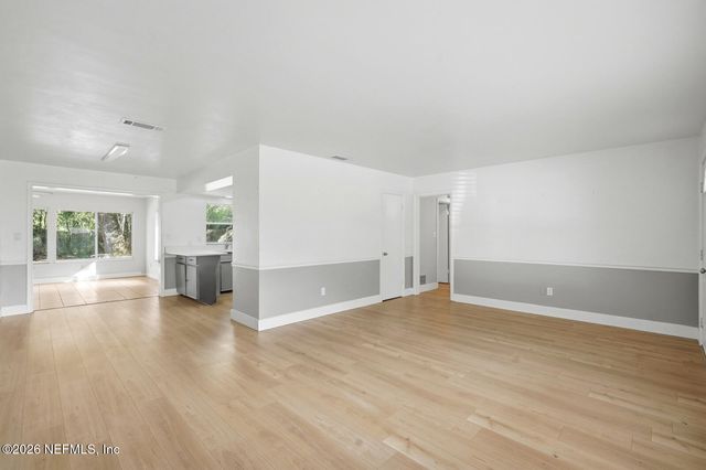 133 CRESTWOOD Avenue, Palatka, FL 32177