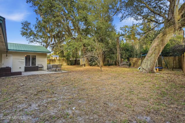 133 CRESTWOOD Avenue, Palatka, FL 32177