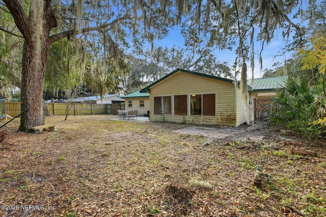 133 CRESTWOOD Avenue, Palatka, FL 32177