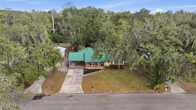 133 CRESTWOOD Avenue, Palatka, FL 32177