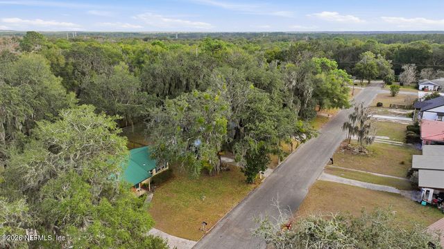 133 CRESTWOOD Avenue, Palatka, FL 32177