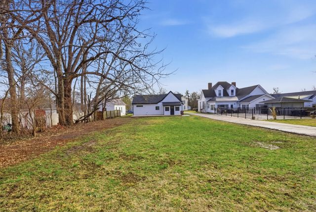 209 Holt Avenue, Mt Sterling, KY 40353