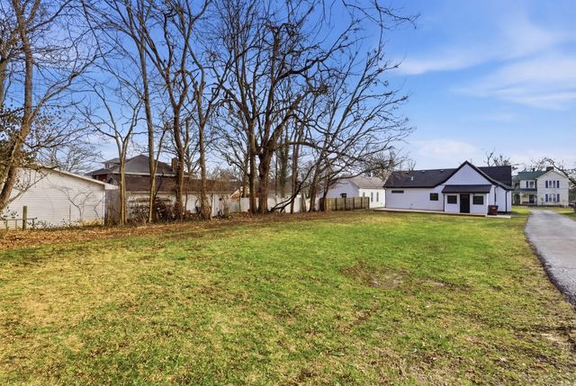 209 Holt Avenue, Mt Sterling, KY 40353