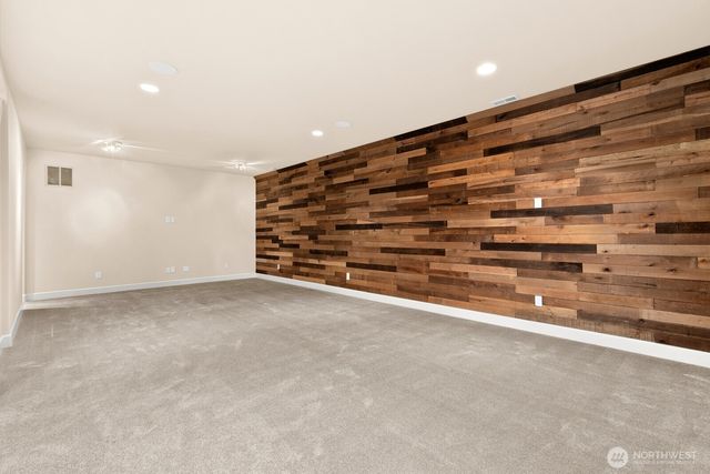 9026 NE 127th Place, Kirkland, WA 98034