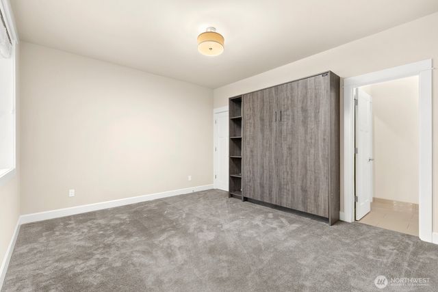 9026 NE 127th Place, Kirkland, WA 98034