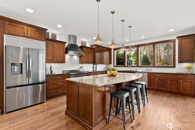 9026 NE 127th Place, Kirkland, WA 98034