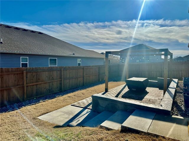 920 Queen Street, Centerton, AR 72719