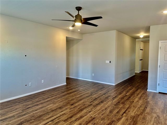 920 Queen Street, Centerton, AR 72719