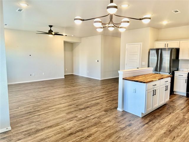 920 Queen Street, Centerton, AR 72719